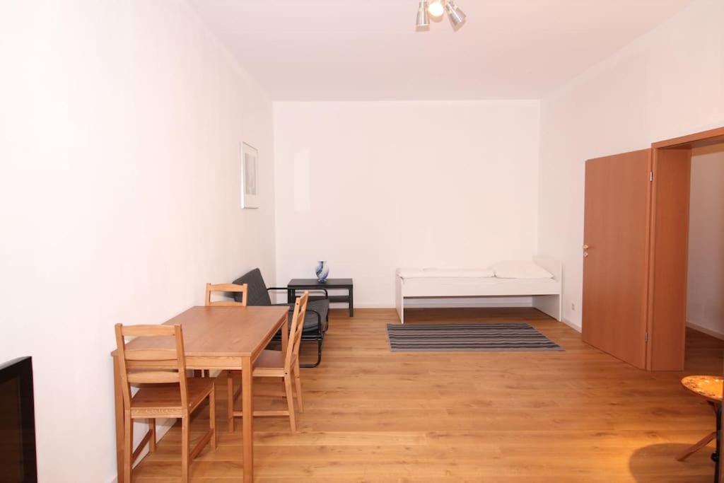 Mainhatten Apartment Frankfurt am Main Szoba fotó