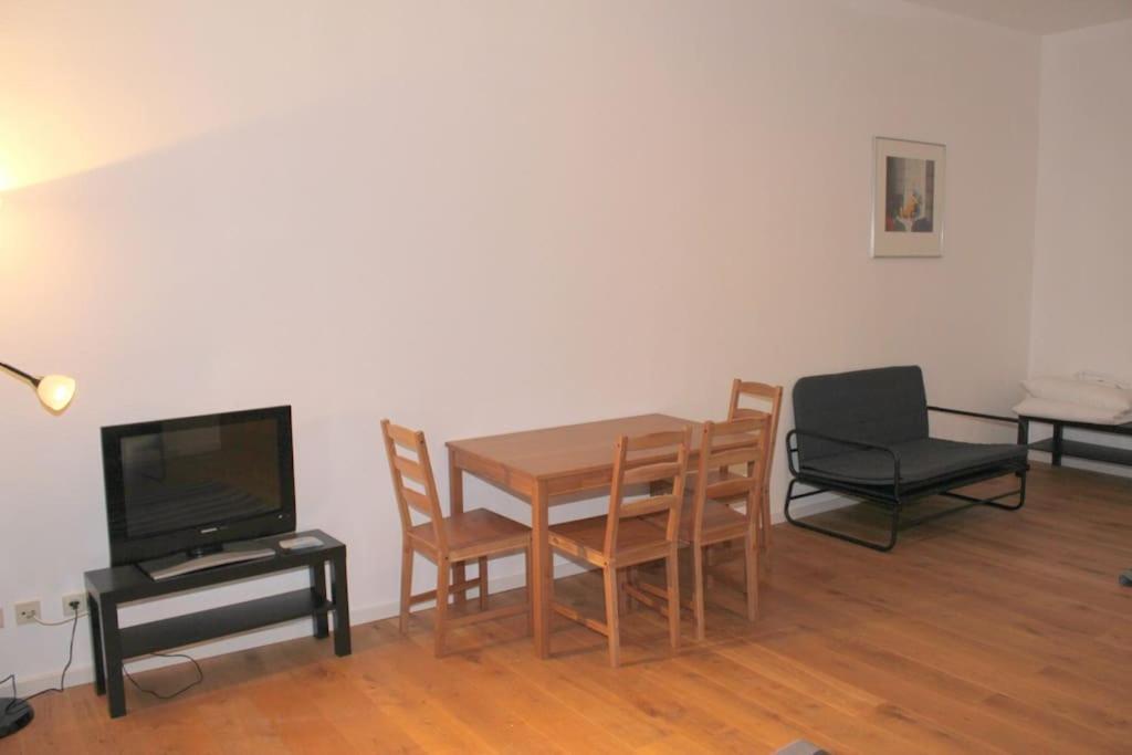 Mainhatten Apartment Frankfurt am Main Szoba fotó