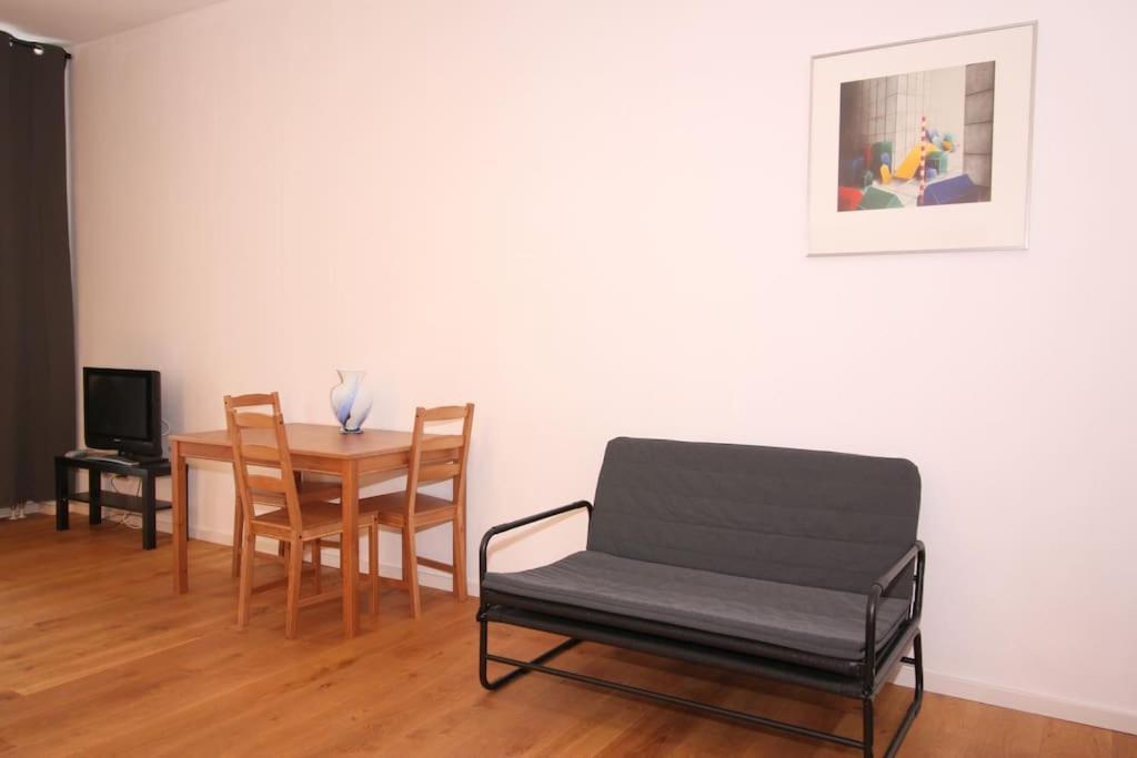 Mainhatten Apartment Frankfurt am Main Szoba fotó