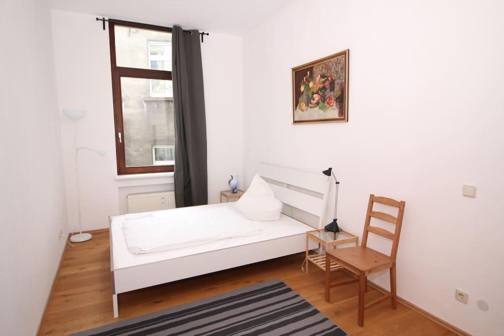 Mainhatten Apartment Frankfurt am Main Szoba fotó