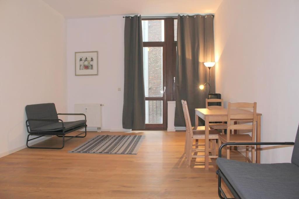 Mainhatten Apartment Frankfurt am Main Szoba fotó